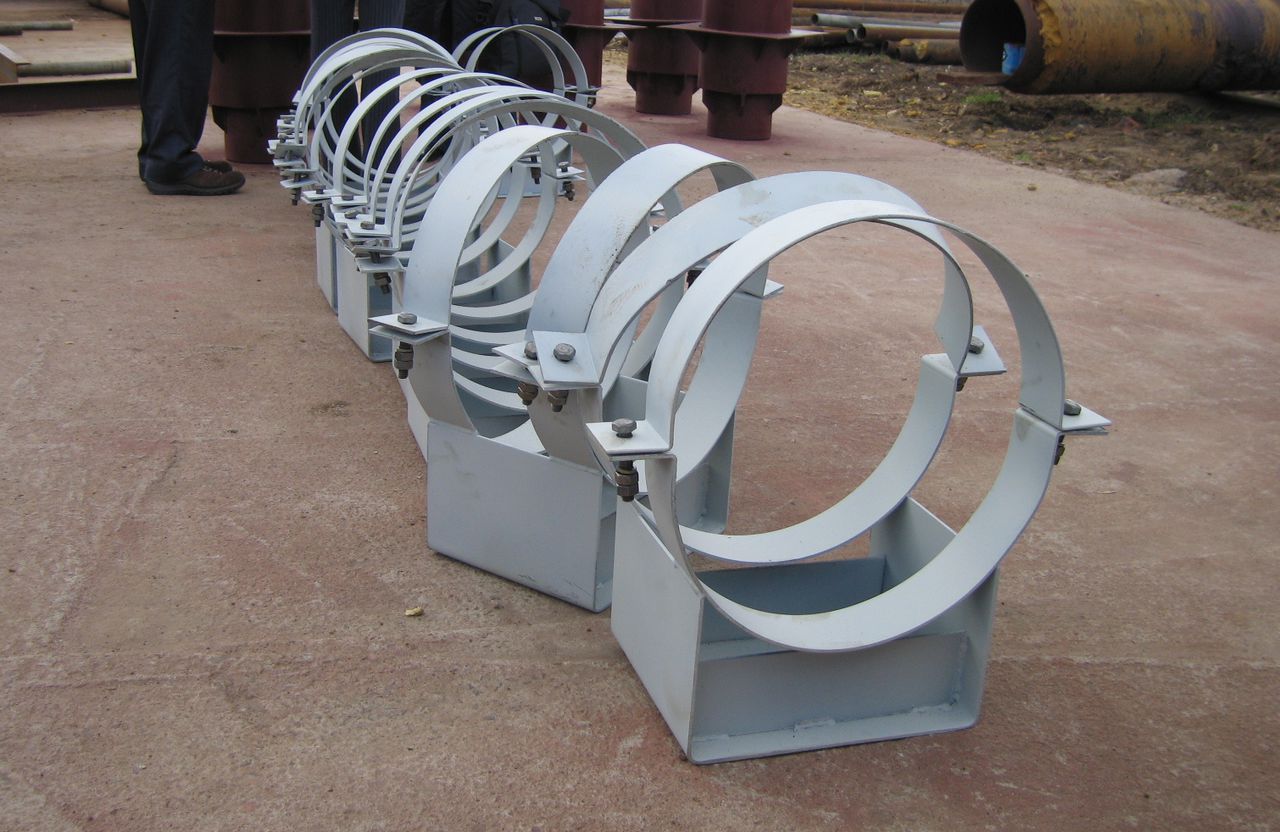 Отгрузка скользящих хомутовых опор для трубопроводов типа ОПХ